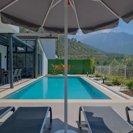 Villa Pera *