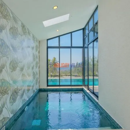 Pera Villa